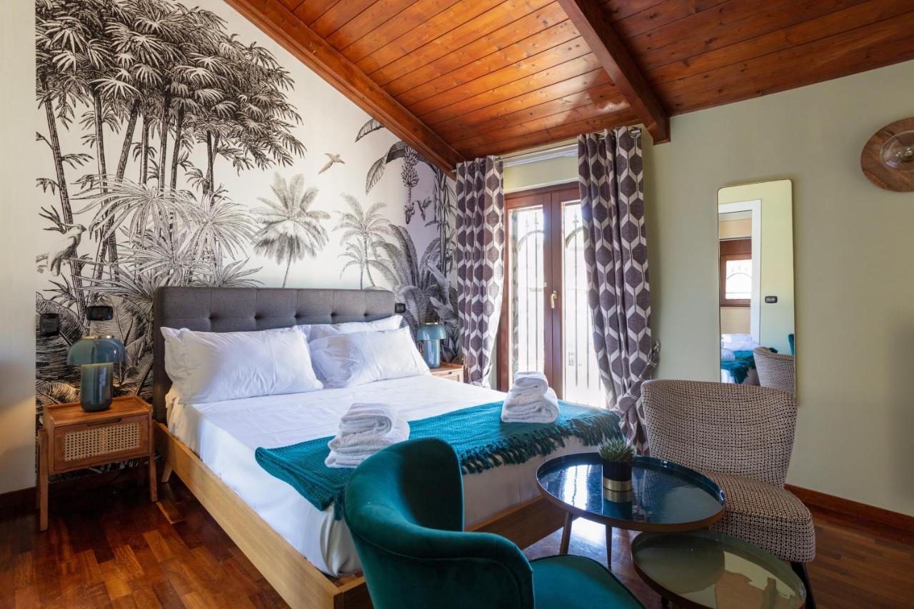Pavean Suites Frattaminore Exterior foto